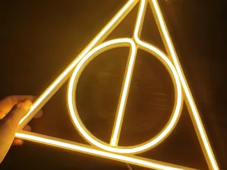 Deathly Hallows - Neon Led Harry Potter