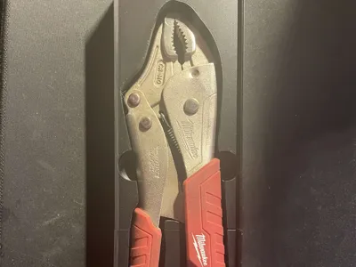 Milwaukee locking jaw plier 48-22-3410