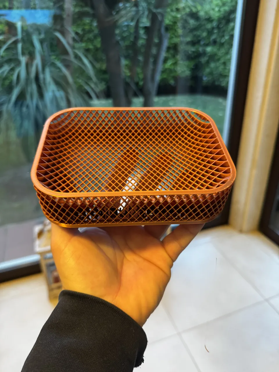 Vassoio portaoggetti geometrico con bordi V2 view 3