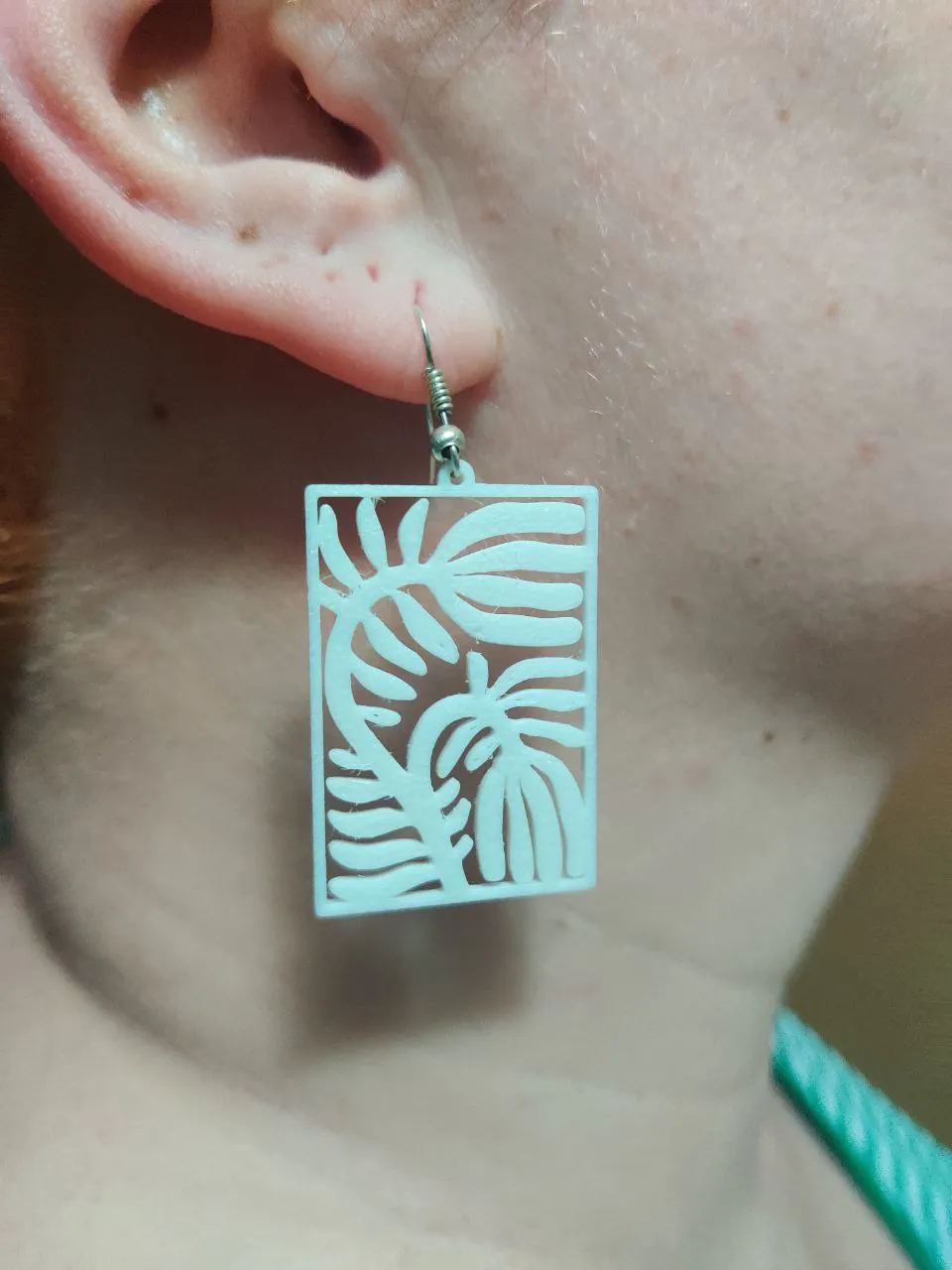 Deco Botanica - Tulip Whispers Earrings view 3