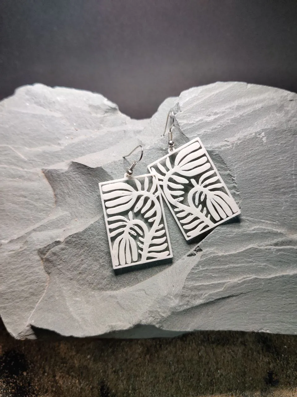 Deco Botanica - Tulip Whispers Earrings view 4