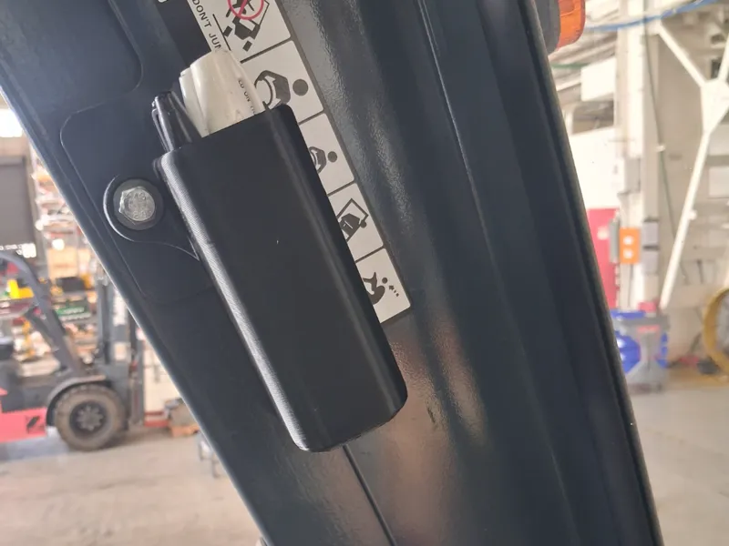 Bolt-on cup