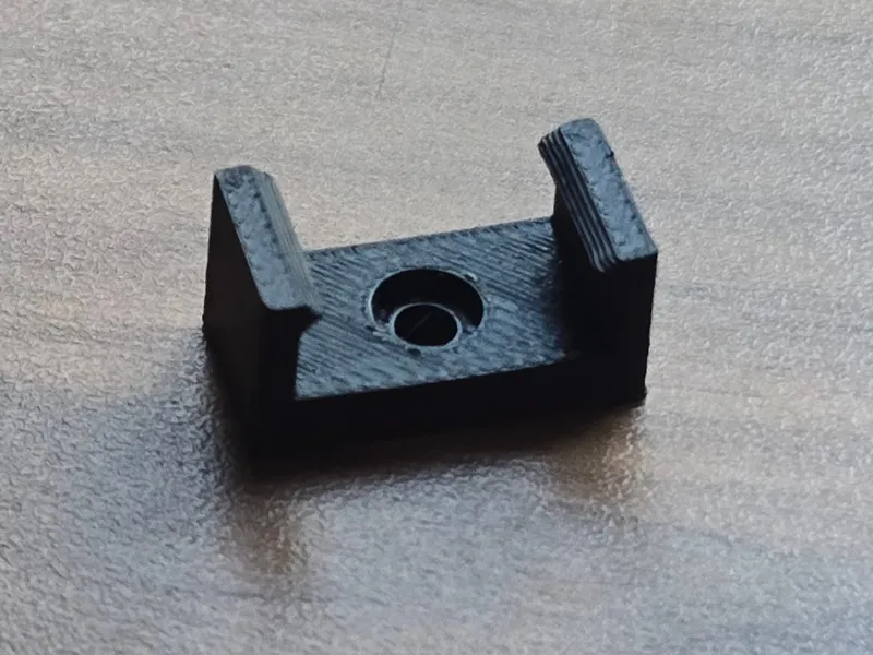 Nanoleaf Essentials Lightstrip Clip