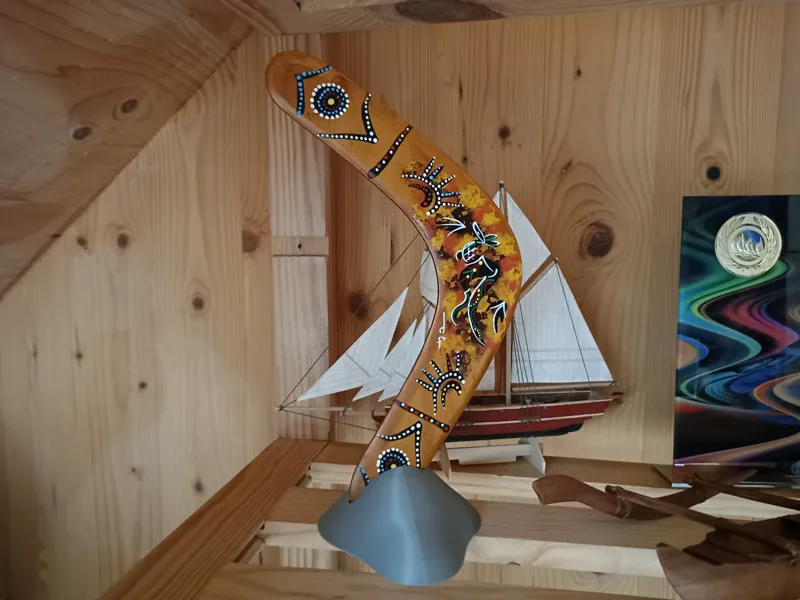 AeroStand - Vertical Stand for Boomerang