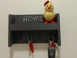 WALL-MOUNTED KEY ORGANIZER 24X15 CM