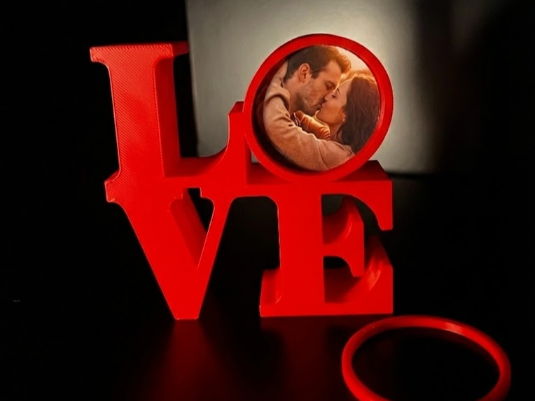 Love - Picture frame with Cutting Stencil