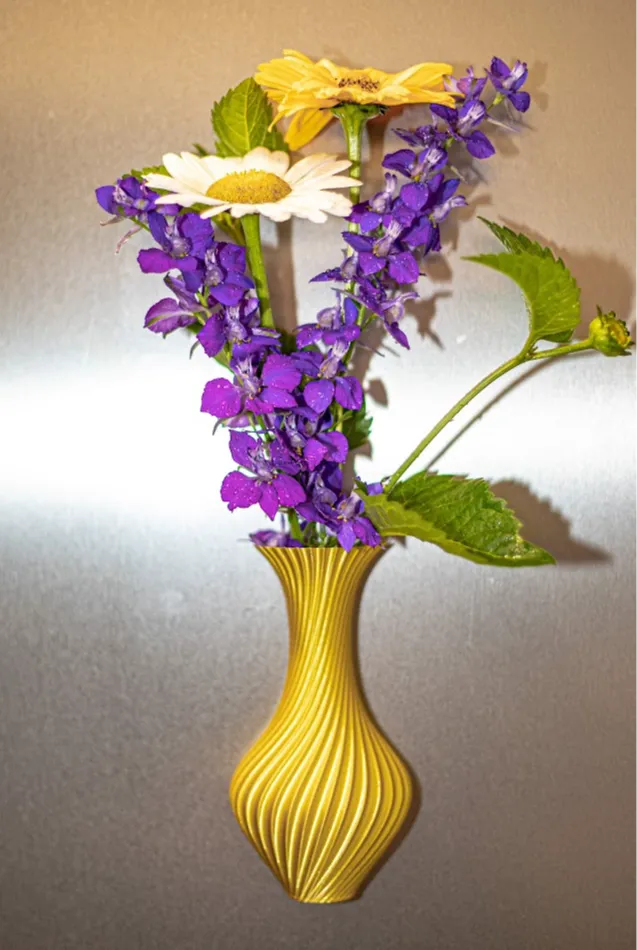 Refrigerator vase