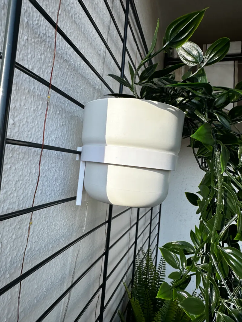 IKEA Förenlig Flowerpot Holder for fence