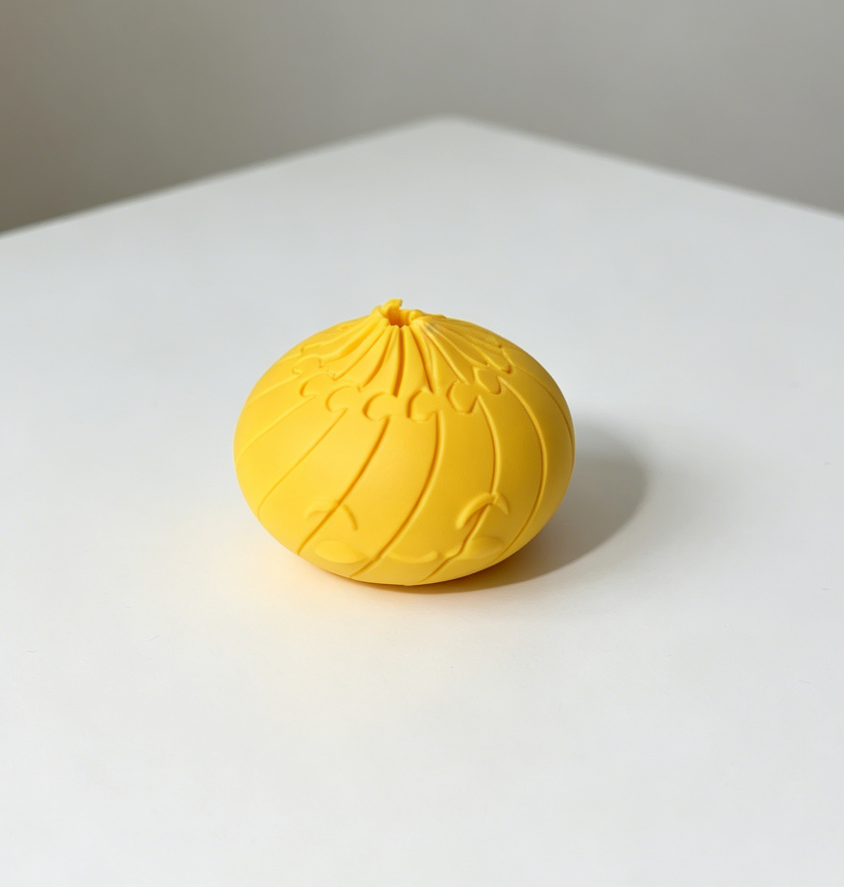 Miniatura 5 do modelo 3D Twisty Dumpling and Container