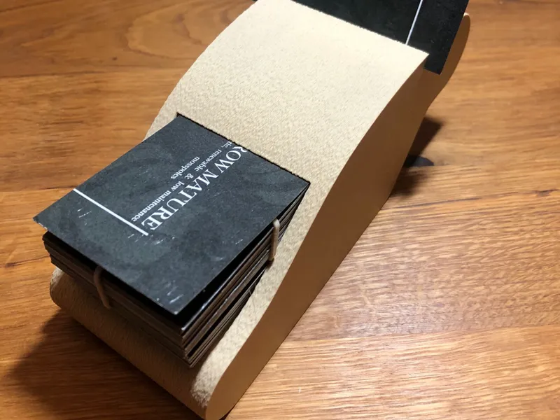 Businesscard Holder and Dispenser
