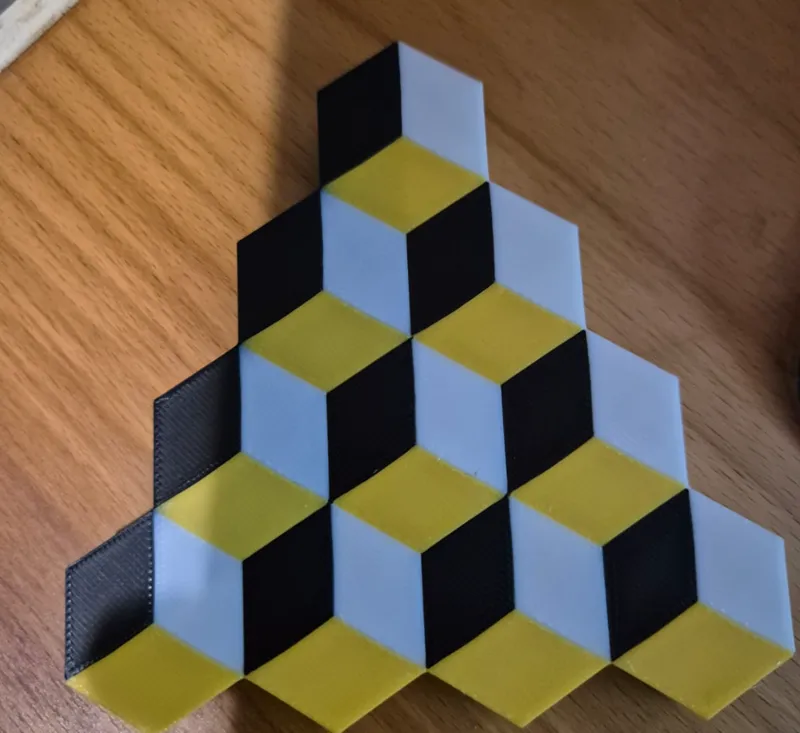illusion triangle 