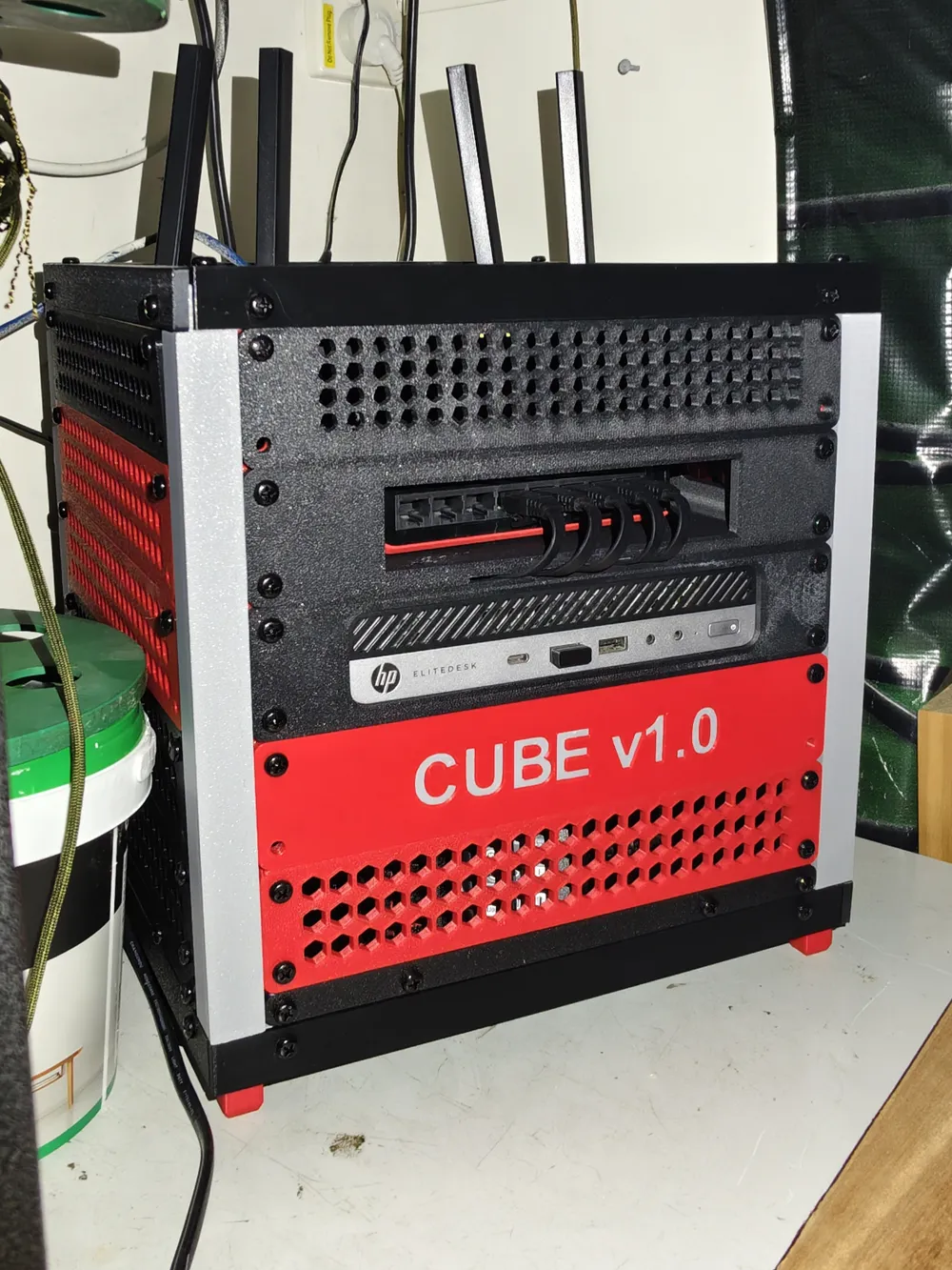 CUBE v1.0 - 5U 10 Inch Mini Homelab Rack - Free 3D Print Model - MakerWorld