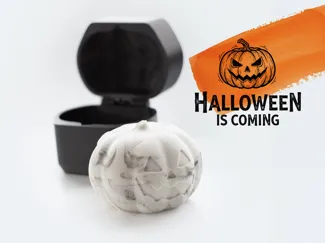 Mold for creating Halloween decorations