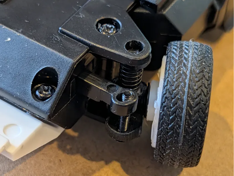 First Mini-z upgraded steering knuckle and wheel