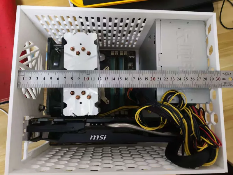 500克耗材！！！制作支持MATX主板、ATX电源、300mm显卡ITX小机箱
