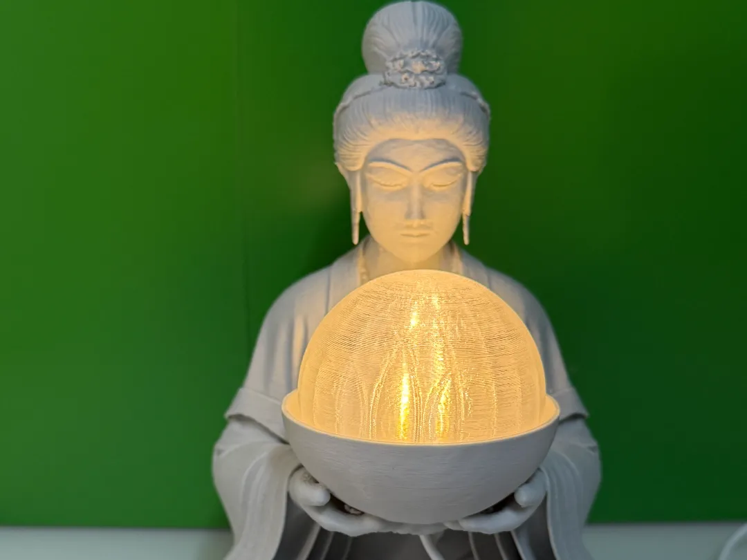 Lampe Bouddha à orbe lumineux