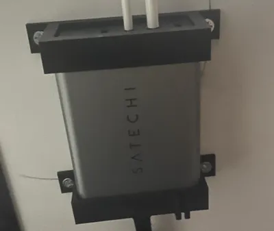 Satechi GAN charger Undertable mount