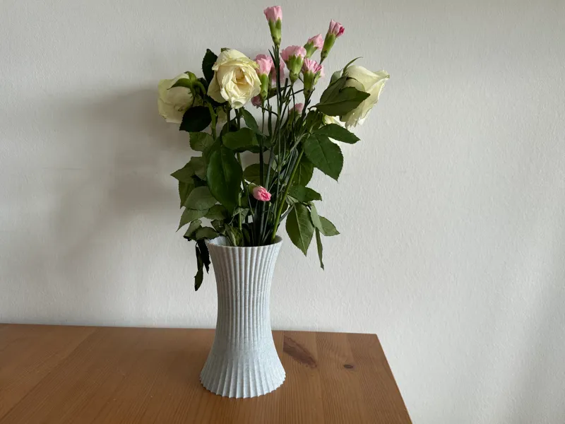 Vase 1 - round and sharp