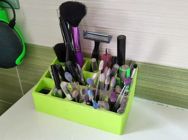 Makeup organizer