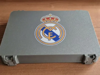 Box with Real Madrid crest