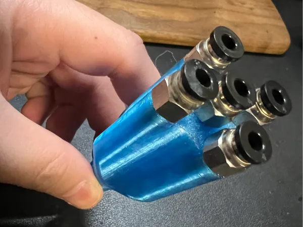 https://makerworld.bblmw.com/makerworld/model/US50e141b1806f21/design/2025-11-24_45074578add308.png