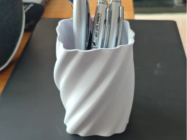 Twisted vase pen cup office desk tidy organiser