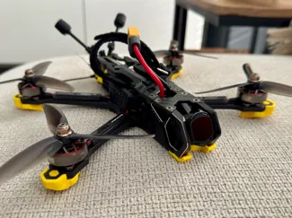SpeedyBee Master 5 V2 O4 PRO cam  + antenna mount