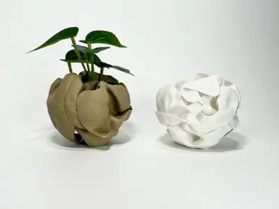 Crumpled paper_pot
