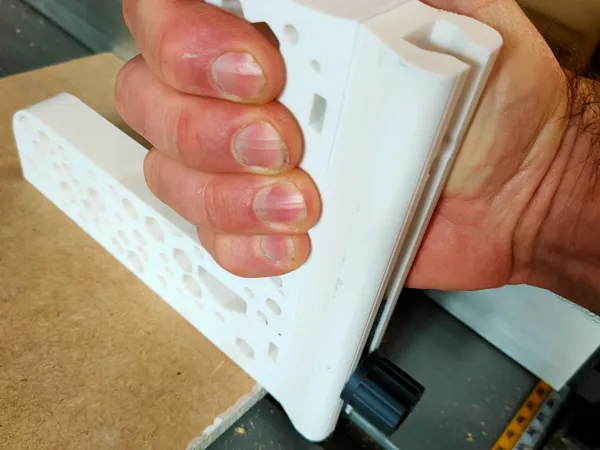https://makerworld.bblmw.com/makerworld/model/US50ed661b47445e/design/2025-08-30_2ccac2c762818.jpg