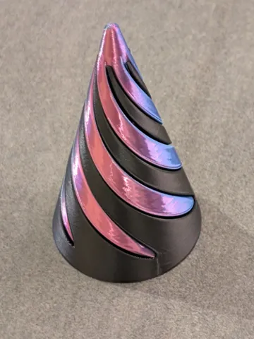 Objeto manipulable: Impossible Passthrough Cone - Free to Sell — vista de referencia 2
