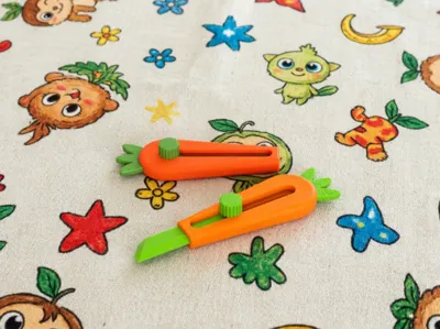Lucky Carrot Toy Knife