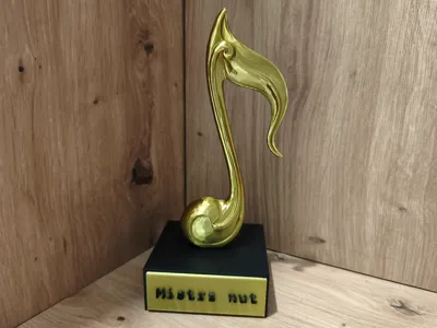 Music Note Statuette – with Editable Nameplate!
