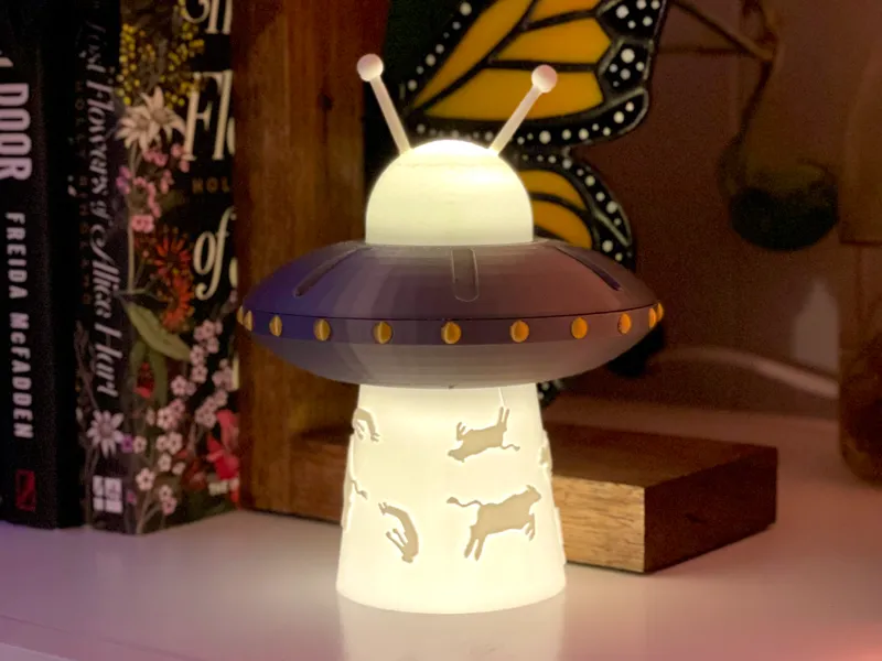 Flying Saucer UFO Tea Light Abducting Humans & Cow