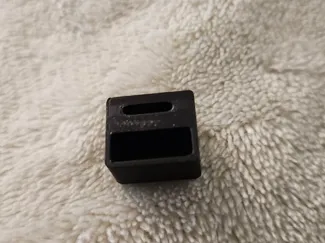 Staubschutz Buchse für USB A und Lightning Stecker