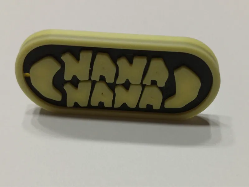 Nana Nana - Peely keychain