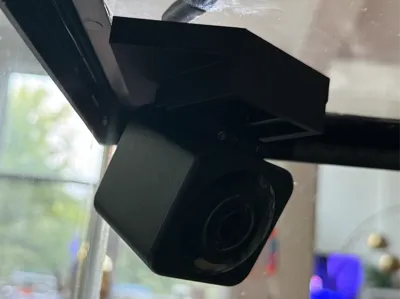 Wyze v4 camera inside corner hanging mount