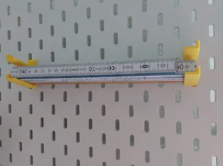 Skadisholder for two folding ruler, no support