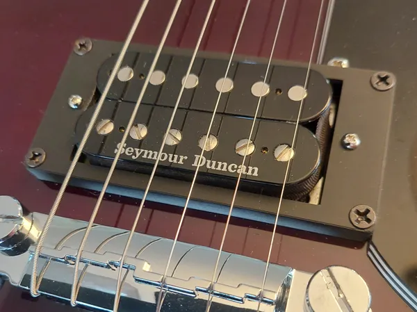 Cadre de micro humbucker guitare 8mm
