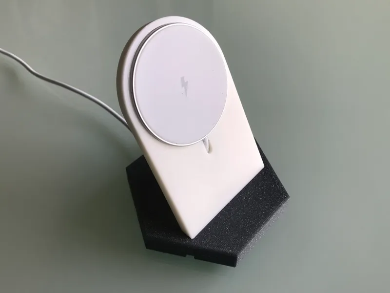 "HexMagOn" iPhone MagSafe charging stand
