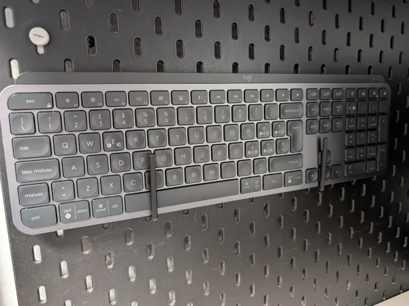 MX MASTER KEYBOARD HANGER
