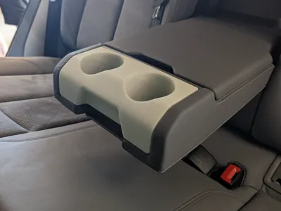 Audi e-tron Rear Armrest Cupholder