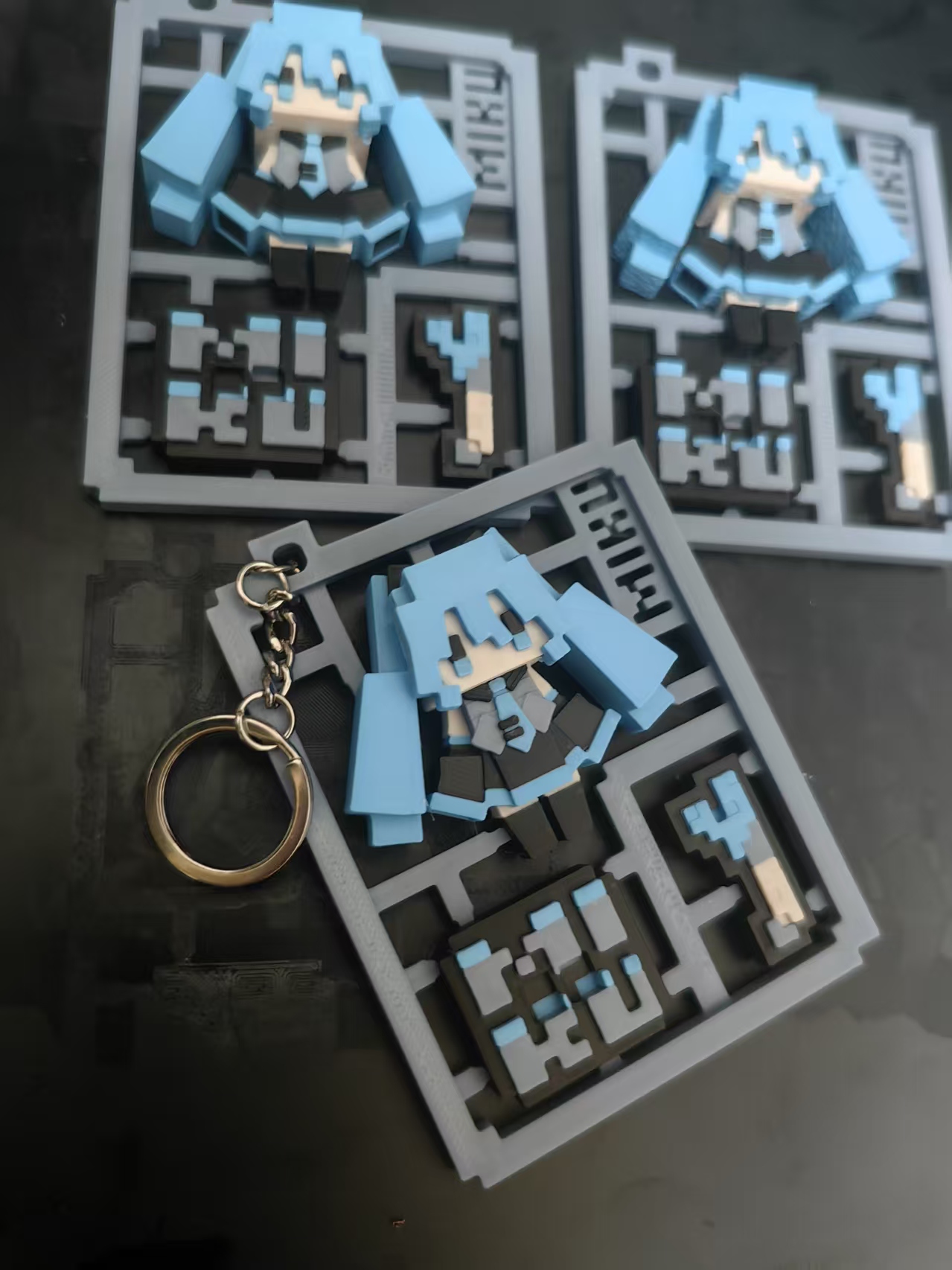 Miniatura 2 do modelo 3D 像素风初音未来挂件 仿拼装模型