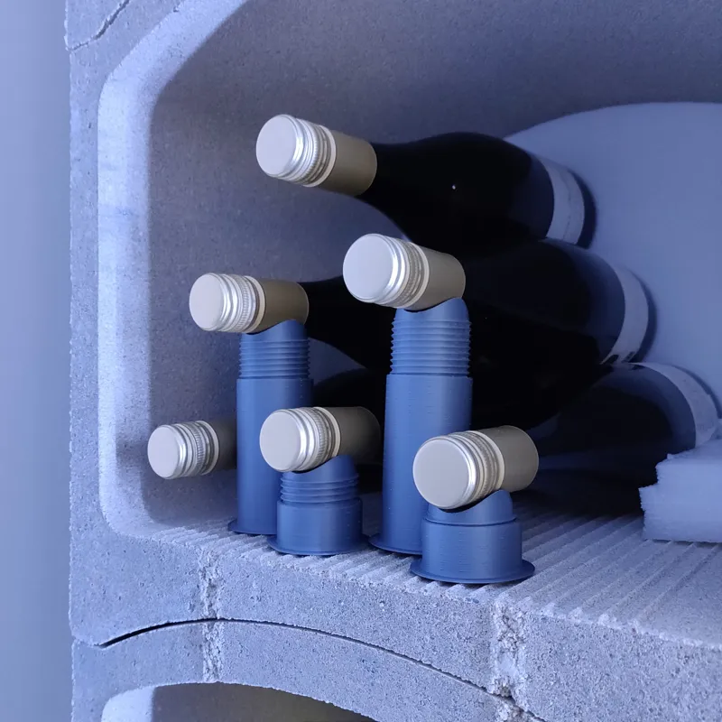 Wine bottle holder