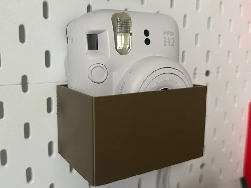 Instax 12 mini skadis container