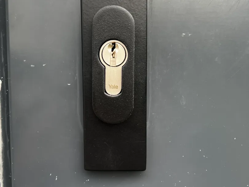 Adaptateur trou de serrure format européen