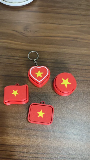Llavero: Vietnam Flag Collectible Keychain & Clicker Set — vista de referencia 3