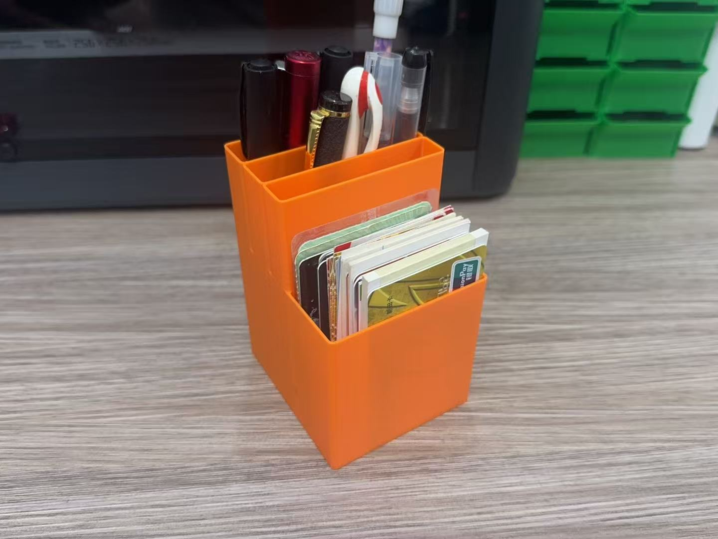 收纳盒（笔筒，名片）