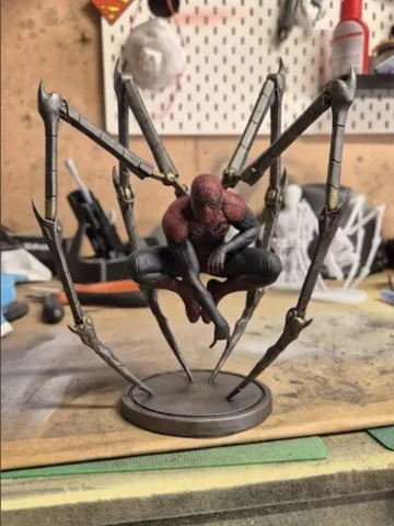 Modelo para impresión 3D: spiderman with mechanical arms — vista de referencia 2