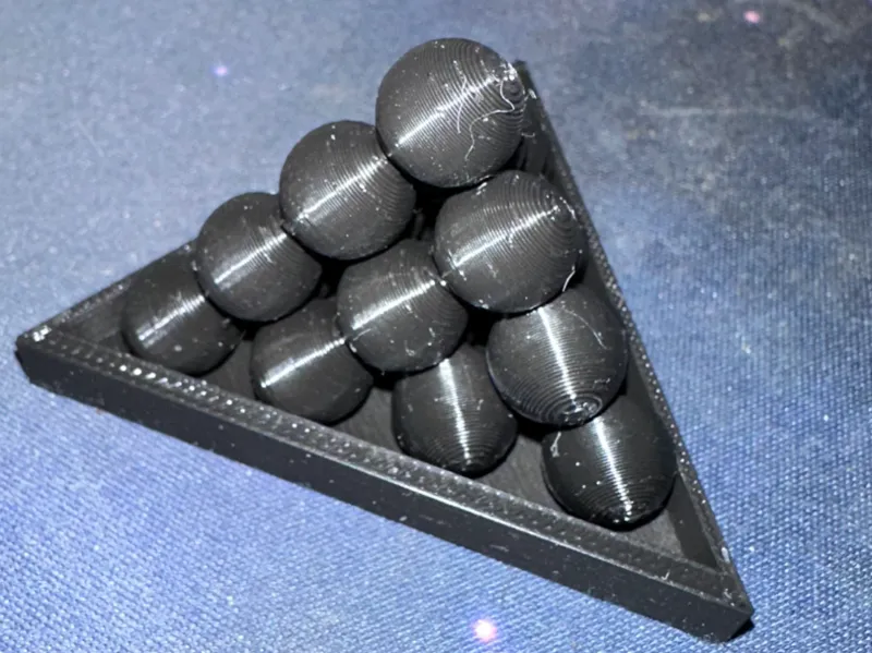 Puzzle pyramid game