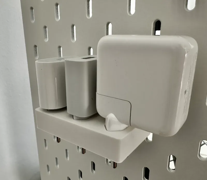 Charger Holder Skadis